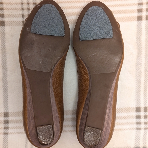 Tory Burch Amanda Demi Wedge Tumbled Leather Royal Tan Women's Size 6.5 - Picture 13 of 16